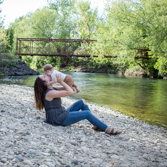 Meet the Posher - Picture 3 of 7